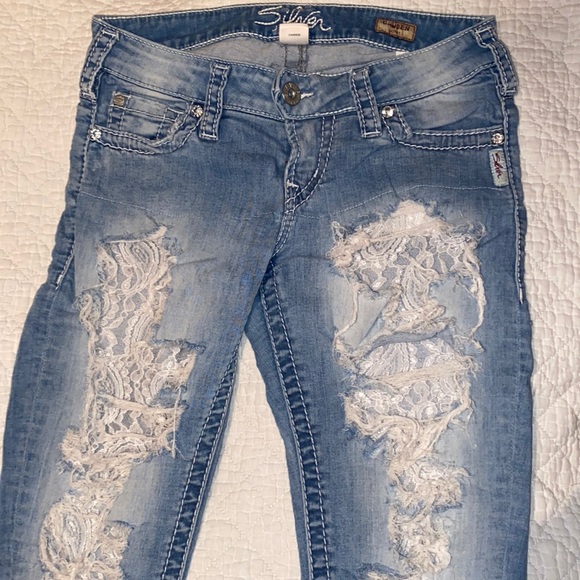Silver Jeans Denim - Silver Jeans (Camden) Skinny Leg Lace Cut Out Distressed Jeans W27 L31